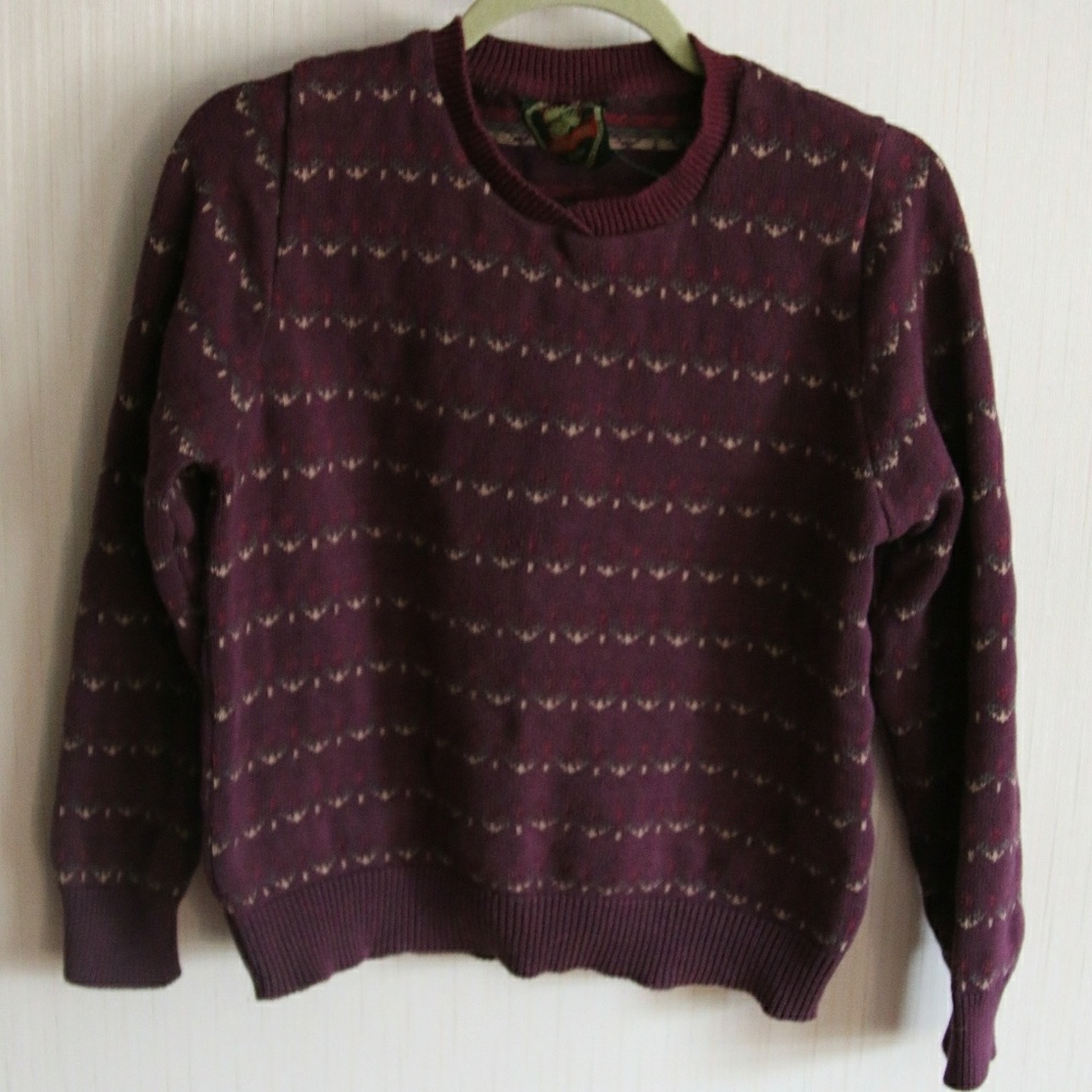 Vintage maroon sweater